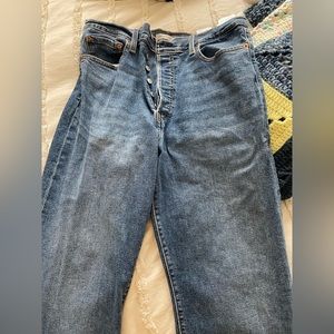 Levi’s Ribcage Jeans